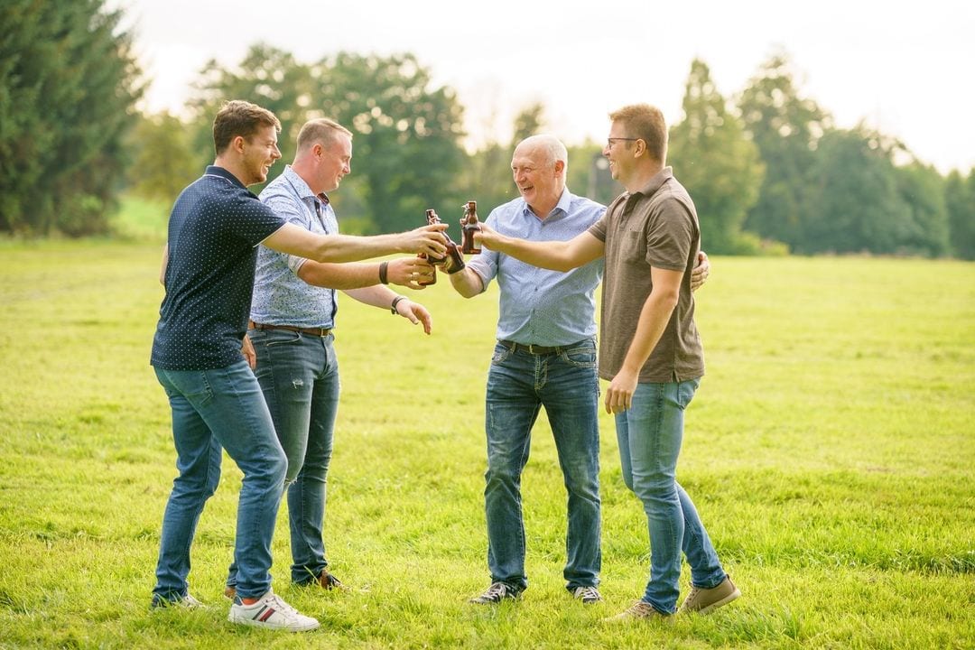 Kinderfotografie Osthessen – Kind im wunderschönen Gegenlicht beim Sommer-Shooting