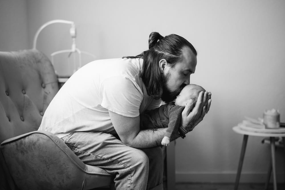 Neugeborenen-Fotografie Zuhause Fulda – Baby im vertrauten Umfeld